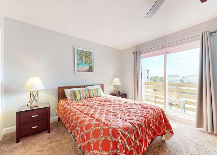 Right Across From The With A Balcony W&d Ac & Pool Access Holiday home Gulf Shores