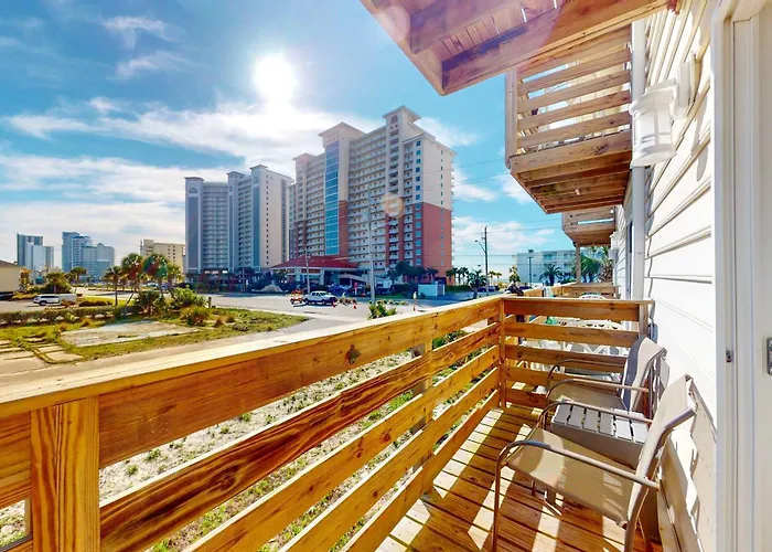 Right Across From The With A Balcony W&d Ac & Pool Access * Gulf Shores