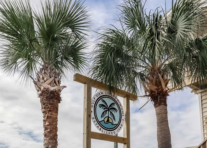 Holiday home Right Across From The With A Balcony W&d Ac & Pool Access Gulf Shores